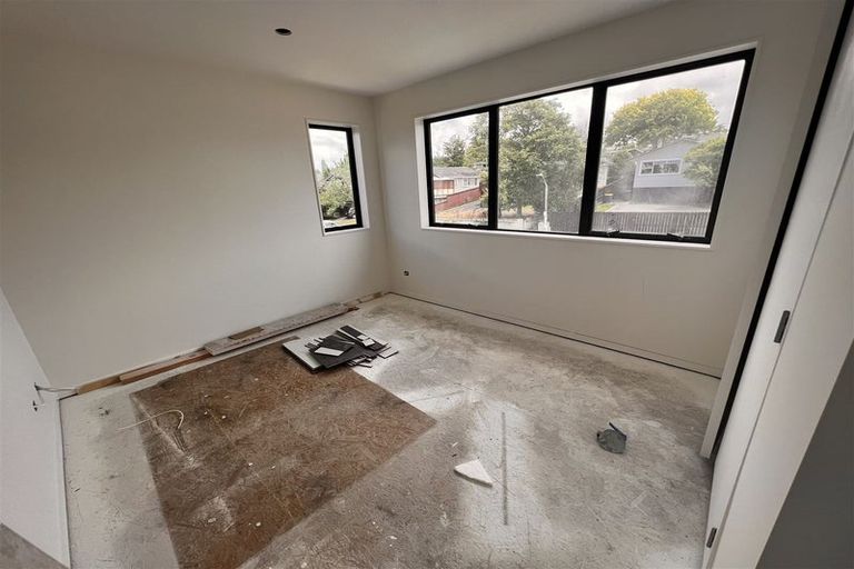 Photo of property in 4b Finlow Drive, Te Atatu South, Auckland, 0610