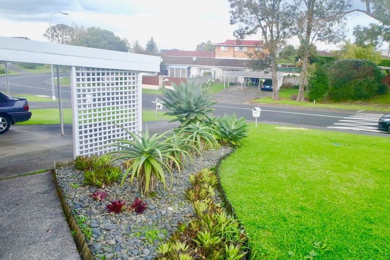 Photo of property in 1/6 Pakira Avenue, Glendene, Auckland, 0602
