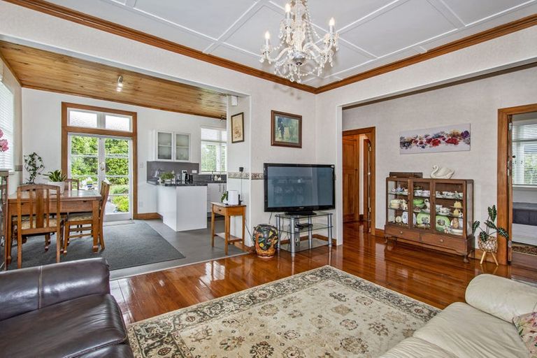 Photo of property in 37 Pahi Road, Paparoa, 0571
