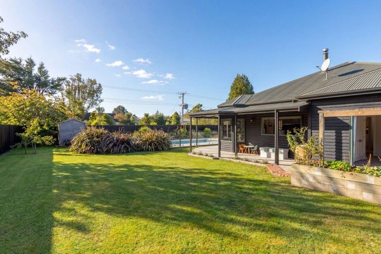Photo of property in 88 Kuratawhiti Street, Greytown, 5712