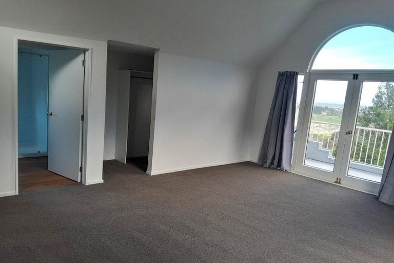 Photo of property in 14 Pentre Terrace, Cashmere, Christchurch, 8022