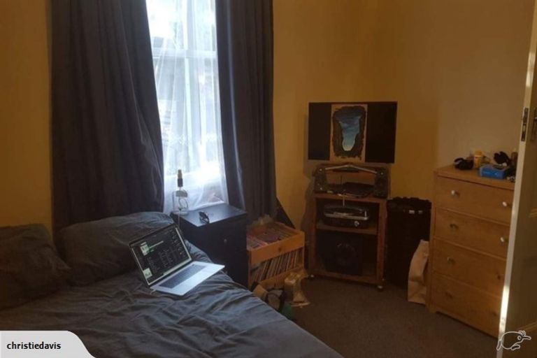 Photo of property in 28 Mein Street, Newtown, Wellington, 6021