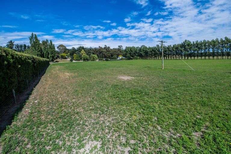 Photo of property in 693 Pleasant Point Highway, Levels, Timaru, 7975