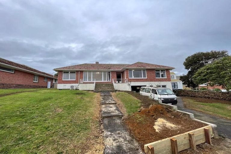 Photo of property in 10 Richards Avenue, Papatoetoe, Auckland, 2025