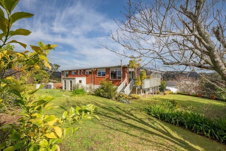 Photo of property in 108 Captain Scott Road, Glen Eden, Auckland, 0602