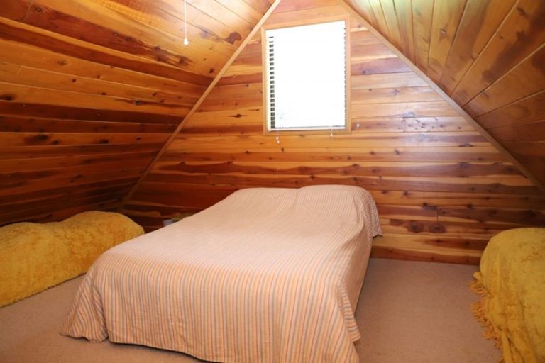 Photo of property in 27 Hauraki Terrace, Pukawa Bay, Turangi, 3381