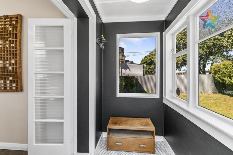 Photo of property in 94 Randwick Road, Moera, Lower Hutt, 5010