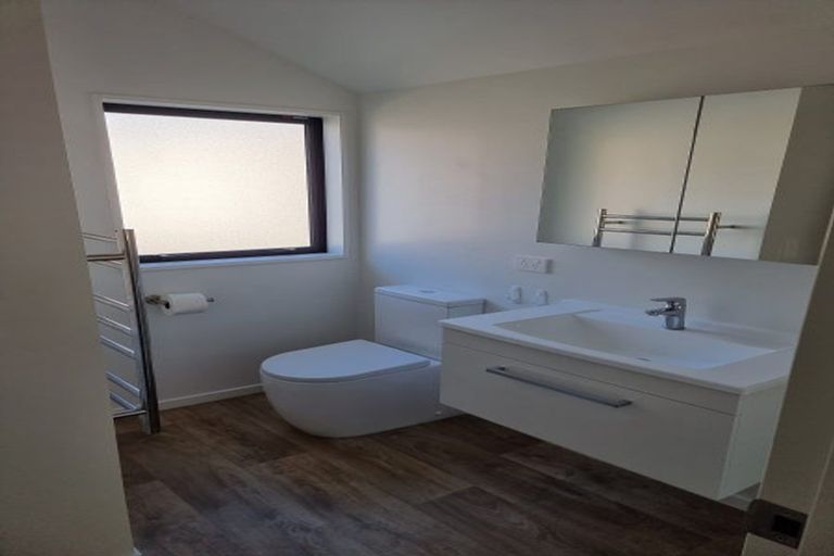 Photo of property in 15 Wheatsheaf Lane, Heathcote Valley, Christchurch, 8022