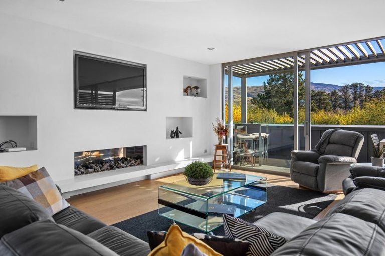 Photo of property in 8 Silverstone Drive, Cromwell, 9384