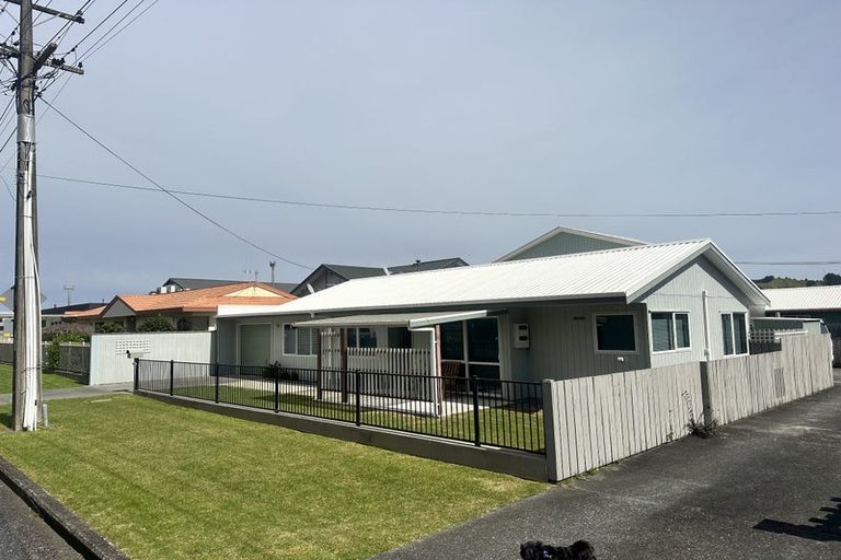 Photo of property in 17 Mains Avenue, Kensington, Whangarei, 0112
