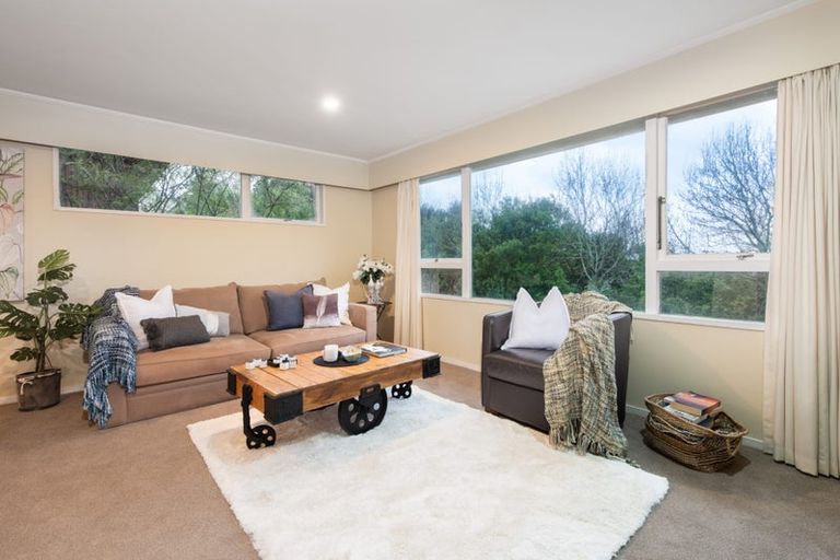 Photo of property in 1/39 View Road, Campbells Bay, Auckland, 0630