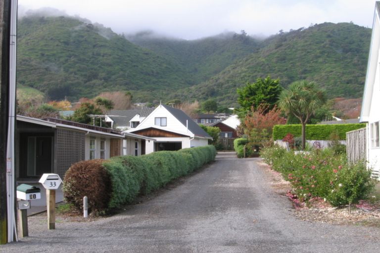 Photo of property in 31 Pehi Kupa Street, Waikanae, 5036