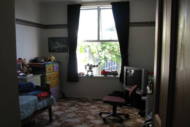 Photo of property in 95 Peel Street, Westport, 7825