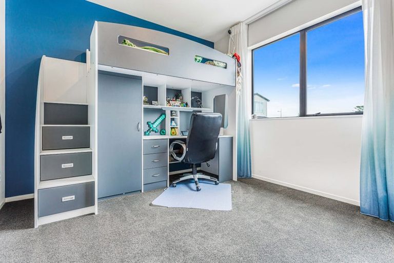 Photo of property in 7 Balthazar Road, Kumeu, 0810