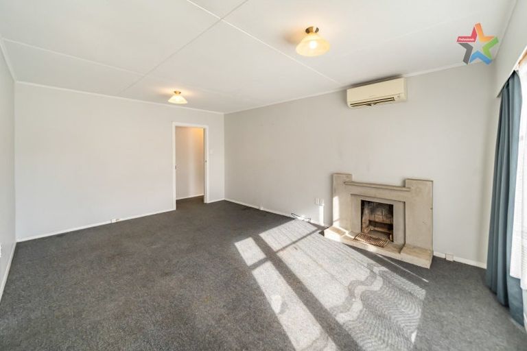 Photo of property in 5 Bythell Street, Wainuiomata, Lower Hutt, 5014