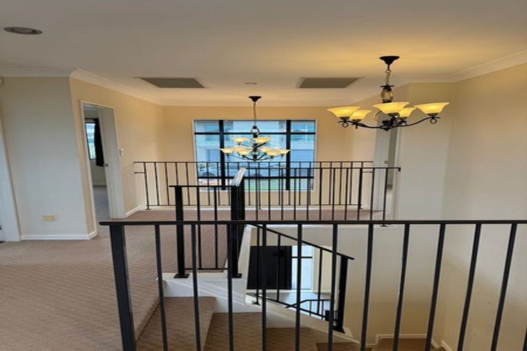 Photo of property in 3 Askerne Drive, Flat Bush, Auckland, 2016
