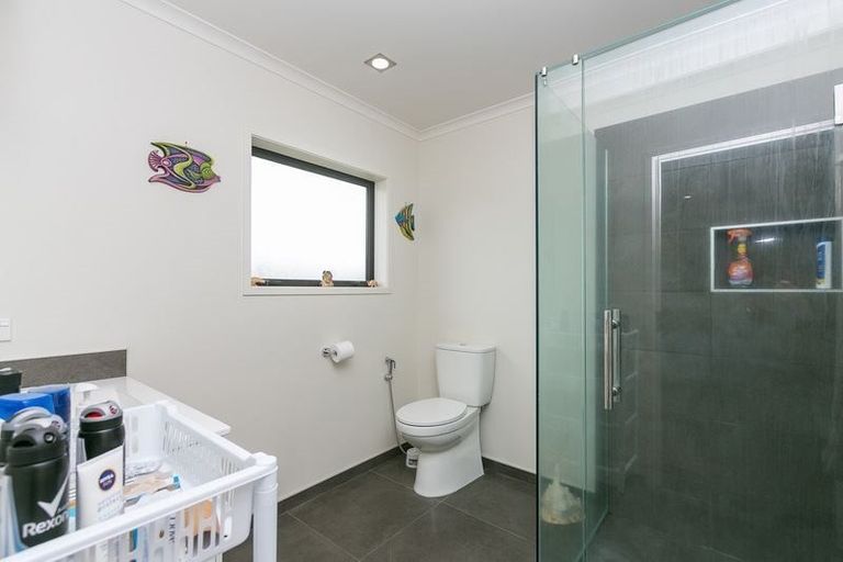 Photo of property in 1 Rawiri Drive, Bell Block, New Plymouth, 4312
