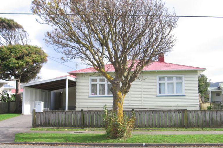 Photo of property in 2/17 Colson Street, Avalon, Lower Hutt, 5011