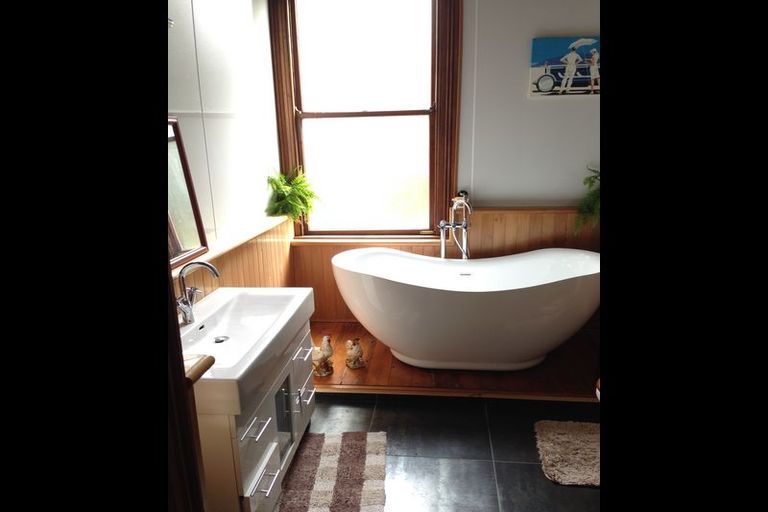 Photo of property in 133 Limbrick Street, Terrace End, Palmerston North, 4410