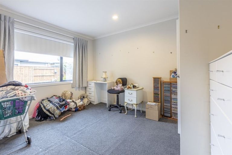 Photo of property in 108 Hillcrest Drive, Kelvin Grove, Palmerston North, 4414