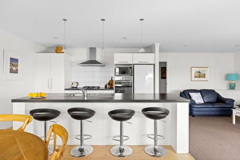 Photo of property in 6 Valley View, Bethlehem, Tauranga, 3110