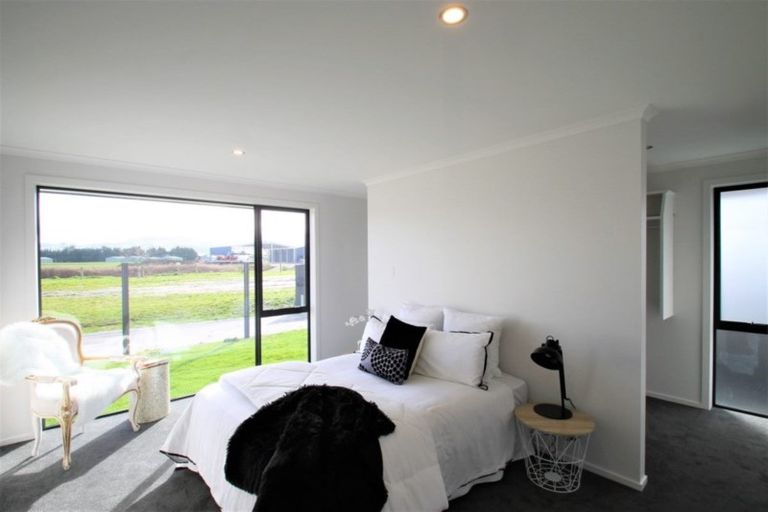 Photo of property in 6 Silverview Place, Mosgiel, 9024