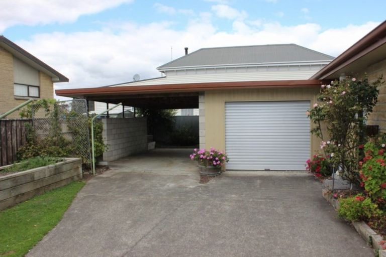 Photo of property in 18 Victoria Avenue, Dannevirke, 4930