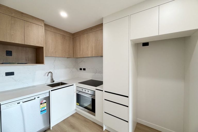 Photo of property in 6/399 Massey Road, Mangere East, Auckland, 2024