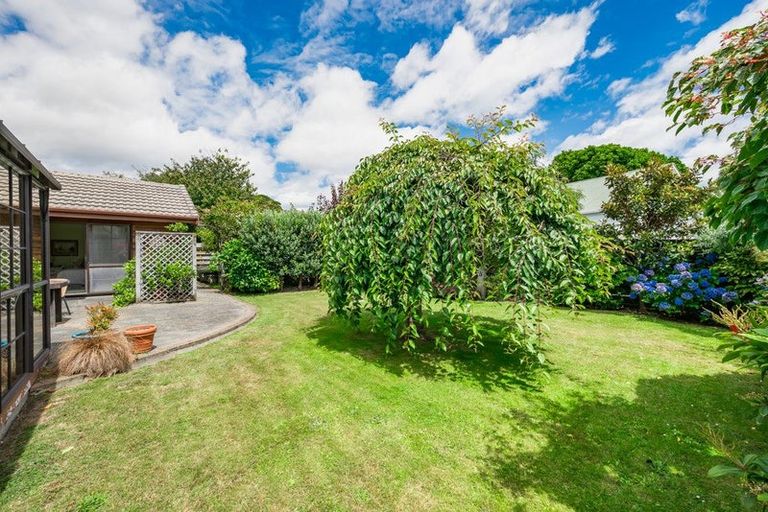 Photo of property in 36 Awanui Drive, Waikanae, 5036