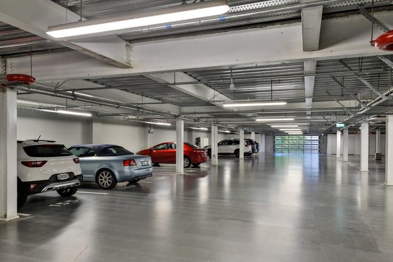 Photo of property in 133 Hibiscus Drive, Orewa, 0931