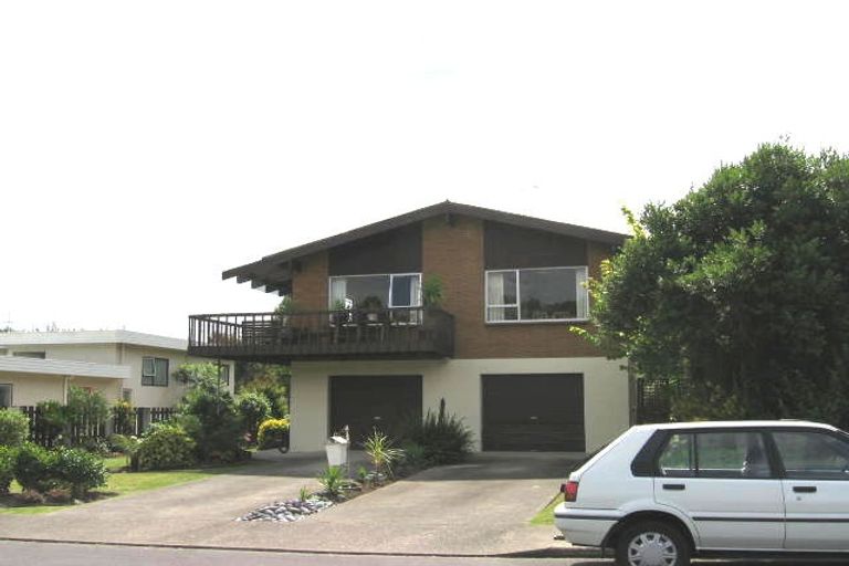 Photo of property in 6 Ashcraig Court, Torbay, Auckland, 0630