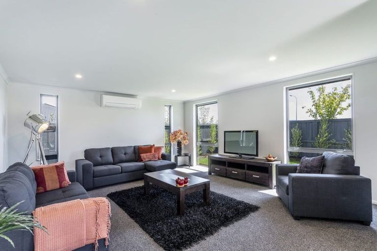 Photo of property in 1c Didham Drive, Mosgiel, 9024