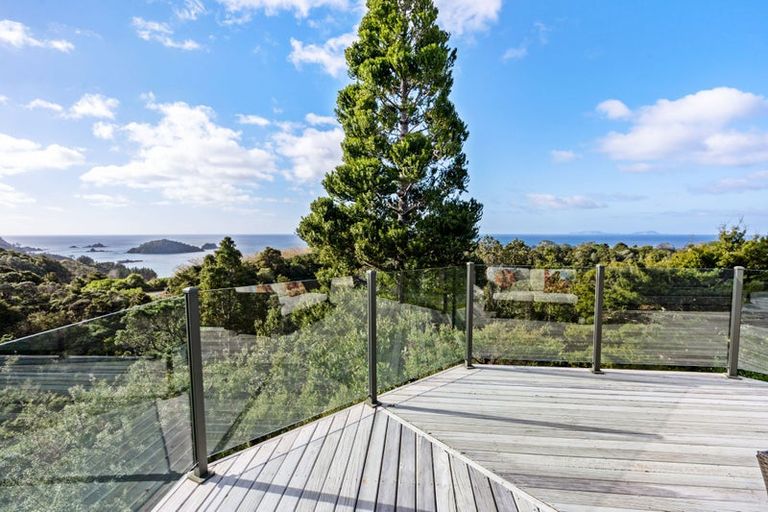 Photo of property in 347 Rockell Road, Whananaki, Hikurangi, 0181