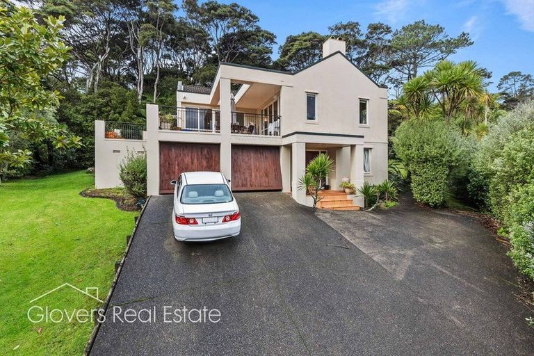 Photo of property in 23a Woodfern Crescent, Titirangi, Auckland, 0604