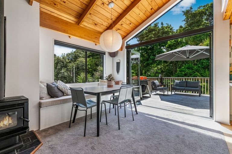 Photo of property in 33 Park Hill Road, Birkenhead, Auckland, 0626