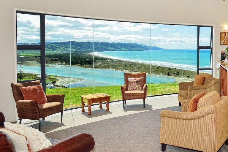 Photo of property in 225 Mahia East Coast Road, Mahia, 4198