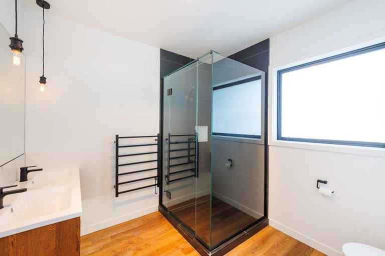 Photo of property in 3 Atlantic Drive, Fitzherbert, Palmerston North, 4410