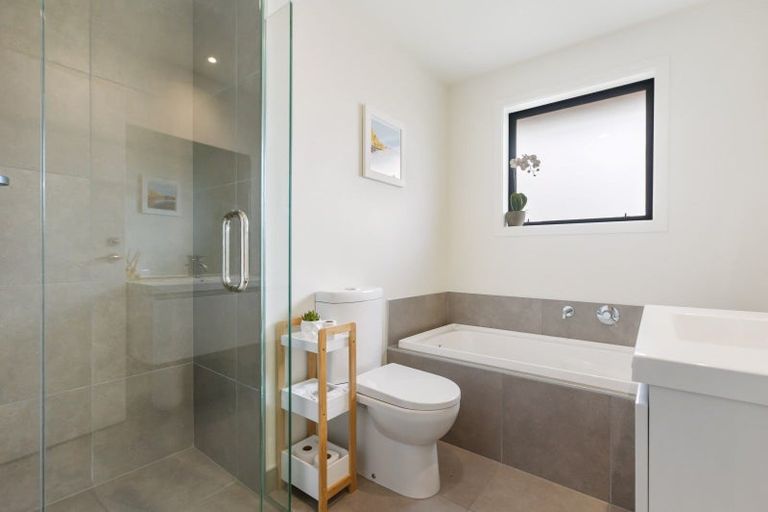 Photo of property in Luggate Park, 16 Cooper Crescent, Luggate, Cromwell, 9383