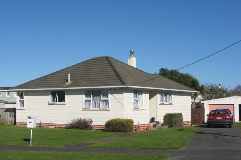 Photo of property in 25 Holland Crescent, Bulls, 4818