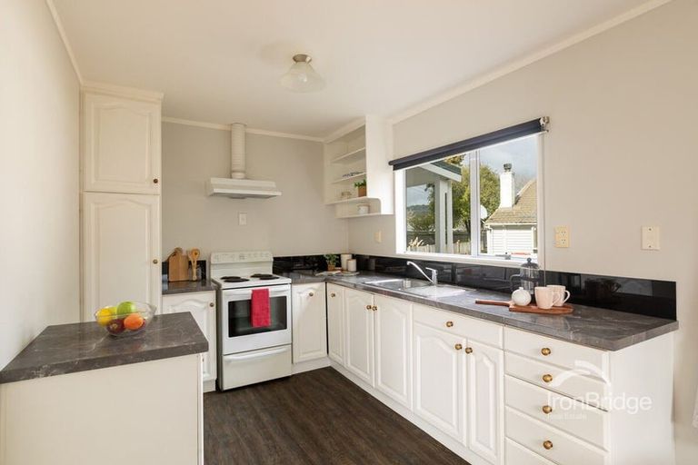 Photo of property in 11 Totara Street, Trentham, Upper Hutt, 5018