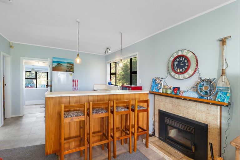 Photo of property in 105 Rua Avenue, Waitarere Beach, Levin, 5510