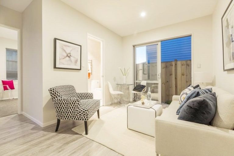 Photo of property in 32 Drumbuoy Drive, Flat Bush, Auckland, 2019