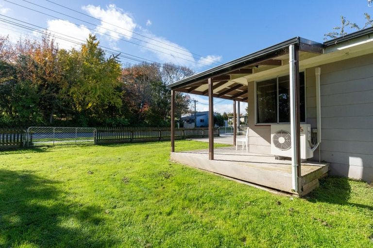 Photo of property in 41 Kawiu Road, Levin, 5510