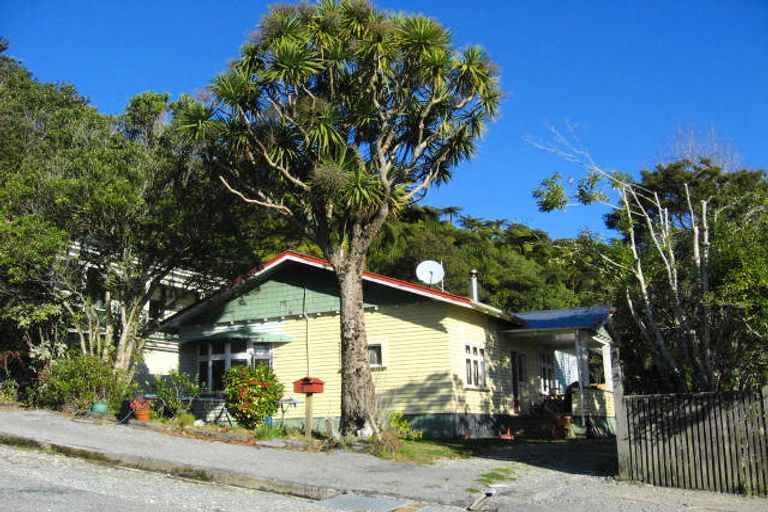 Photo of property in 5 Devon Street, Greymouth, 7805