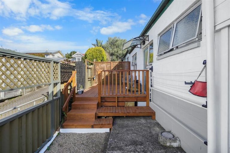 Photo of property in 9 Seddon Road, Frankton, Hamilton, 3204
