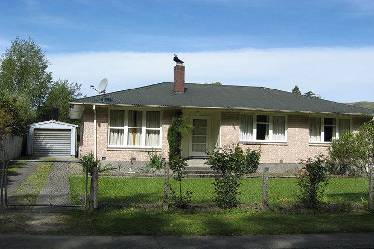 Photo of property in 8 Carroll Street, Cheviot, 7310