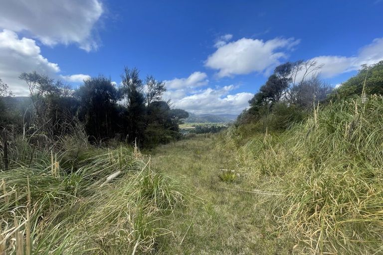 Photo of property in 42 Sylvan Way, Silverstream, Upper Hutt, 5019