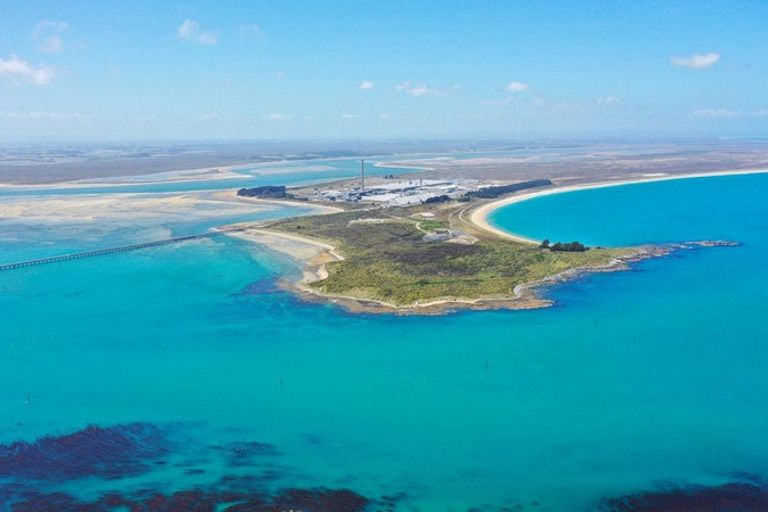 Photo of property in 2a Elizabeth Street, Bluff, 9814