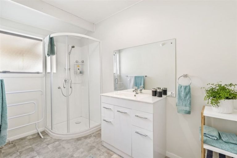 Photo of property in 1/305 Rangatira Road, Beach Haven, Auckland, 0626