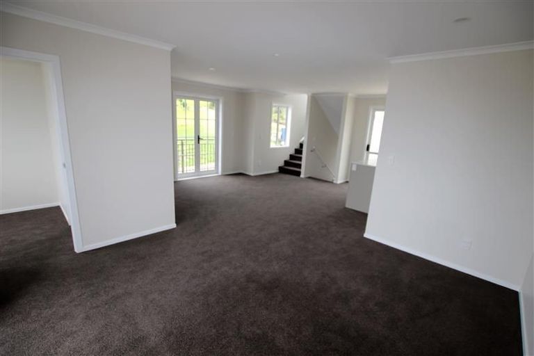 Photo of property in 40 Fernly Rise, Flat Bush, Auckland, 2019